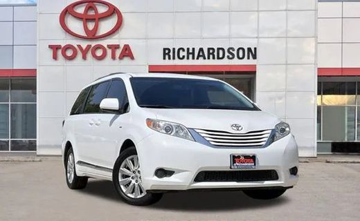 2017 Toyota Sienna LE
