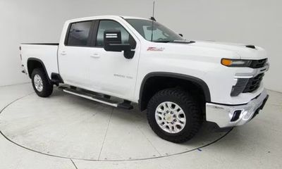 2024 Chevrolet Silverado HD LT