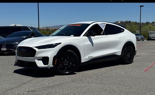 2025 Ford Mustang Mach-E Premium