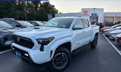 2025 Toyota Tacoma SR5
