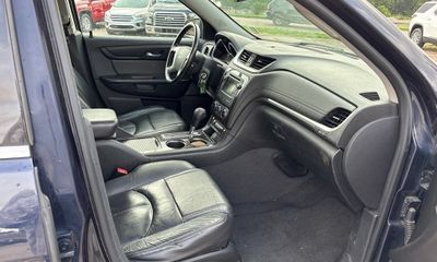 2017 Chevrolet Traverse 2LT