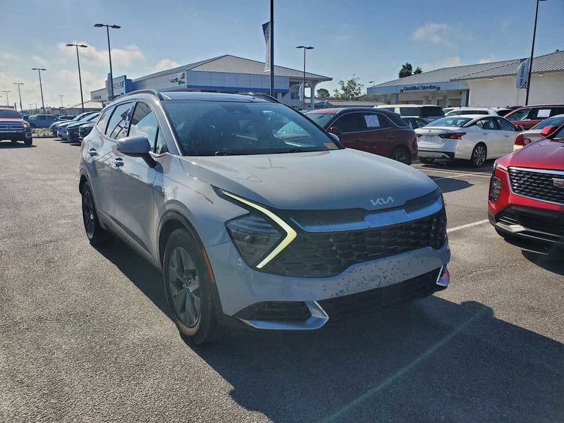 2024 Kia Sportage — a typically priced live listing