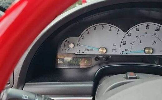 2002 Ford Thunderbird Base