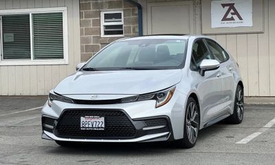 2020 Toyota Corolla XSE