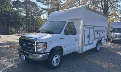 2026 Ford E-450 Base