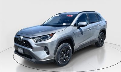 2021 Toyota RAV4 XLE HV