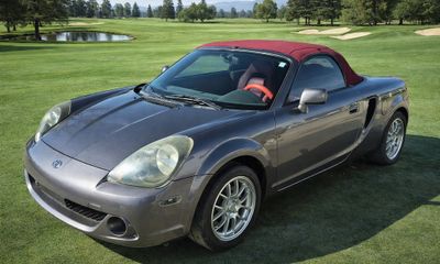 2004 Toyota MR2 Spyder