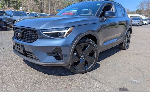2026 Volvo XC40 Ultra Black Edition