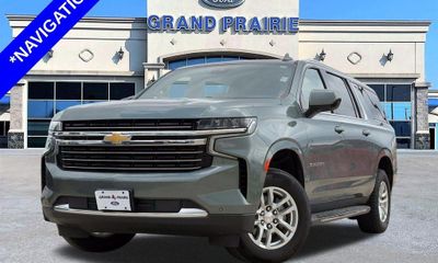 2024 Chevrolet Suburban LT