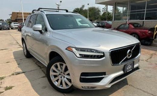 2018 Volvo XC90 Momentum