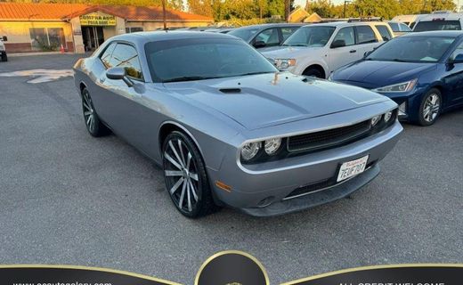 2014 Dodge Challenger Base