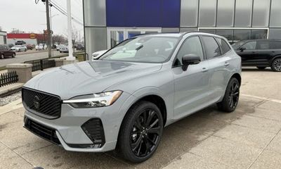 2026 Volvo XC60 Ultra Black Edition