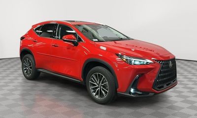2024 Lexus NX 350H Premium