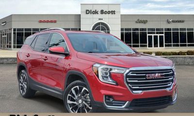 2023 GMC Terrain SLT