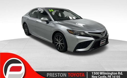2024 Toyota Camry SE