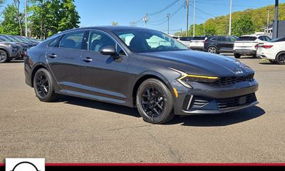 2026 Kia K5 LXS