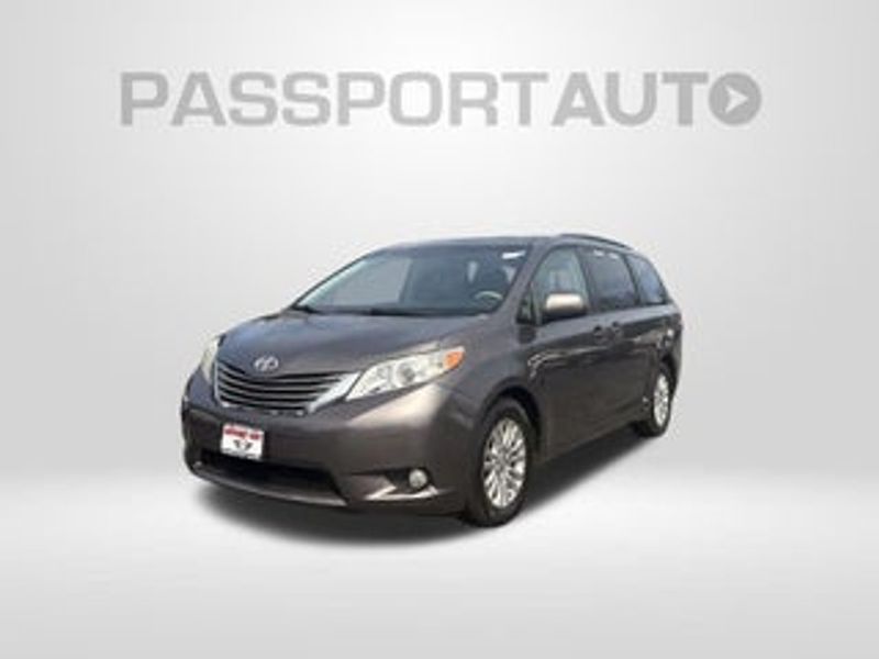 2011 Nissan Quest — a typically priced live listing