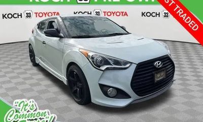 2015 Hyundai Veloster GLS Middle
