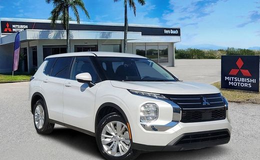 2026 Mitsubishi Outlander ES