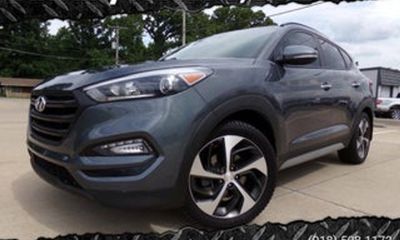 2017 Hyundai Tucson SE Popular Equipment