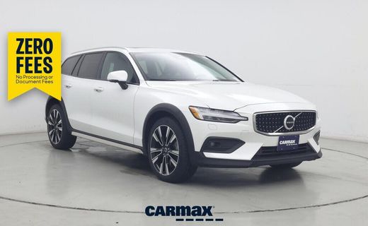 2023 Volvo V60CC Ultimate