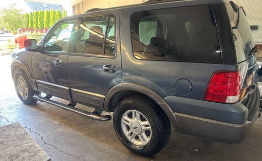 2004 Ford Expedition XLT