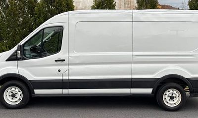 2019 Ford Transit 150 Medium Roof