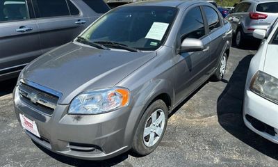 2011 Chevrolet Aveo 1LS 1LT