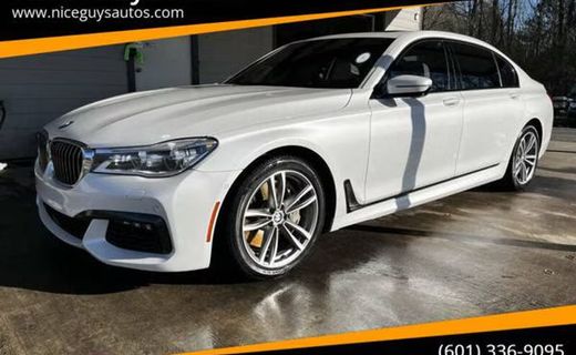 2018 BMW 750i