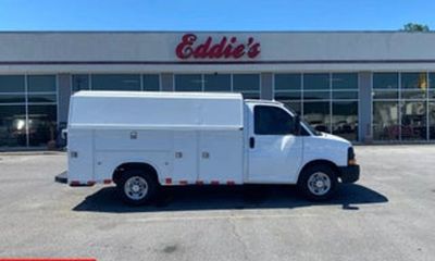 2011 Chevrolet Express Cutaway 139 Wheelbase