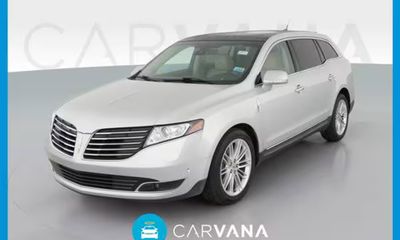 2019 Lincoln MKT Reserve