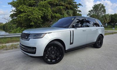 2023 Land Rover Range SE