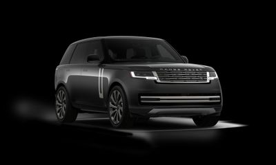 2026 Land Rover Range SE