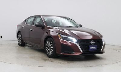 2024 Nissan Altima SV