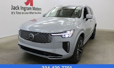 2026 Volvo XC90 Plus Bright