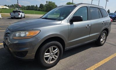 2011 Hyundai Santa FE GL Middle LOW