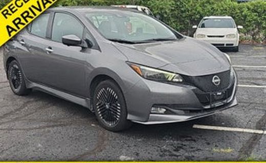 2024 Nissan Leaf SV
