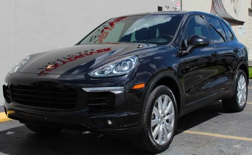 2015 Porsche Cayenne S