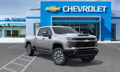 2026 Chevrolet Silverado HD Custom