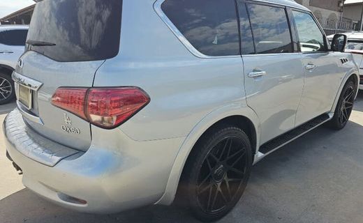 2017 Infiniti QX80 Base