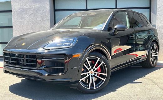 2026 Porsche Cayenne GTS