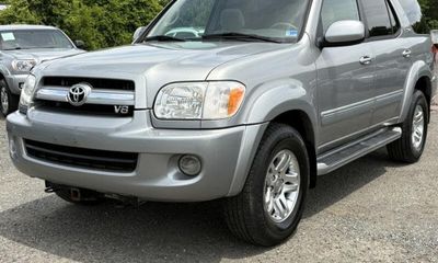 2005 Toyota Sequoia SR5