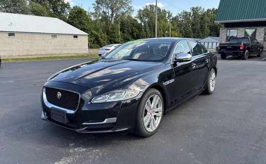 2017 Jaguar XJ