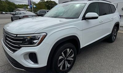 2024 Volkswagen Atlas SE