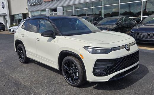2026 Volkswagen Tiguan SE Black