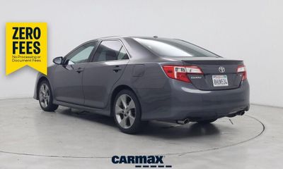 2014 Toyota Camry SE