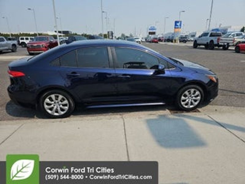 2020 Toyota Corolla — a typically priced live listing