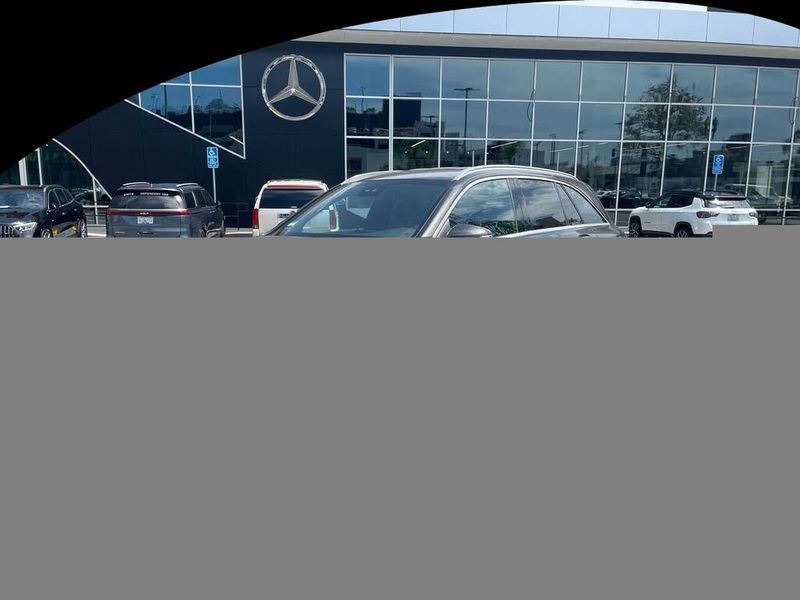 2022 Mercedes-Benz GLC-Class — a typically priced live listing