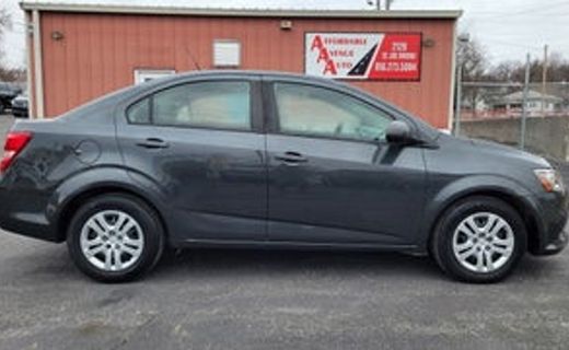 2017 Chevrolet Sonic LT