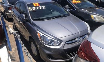 2017 Hyundai Accent SE Base
